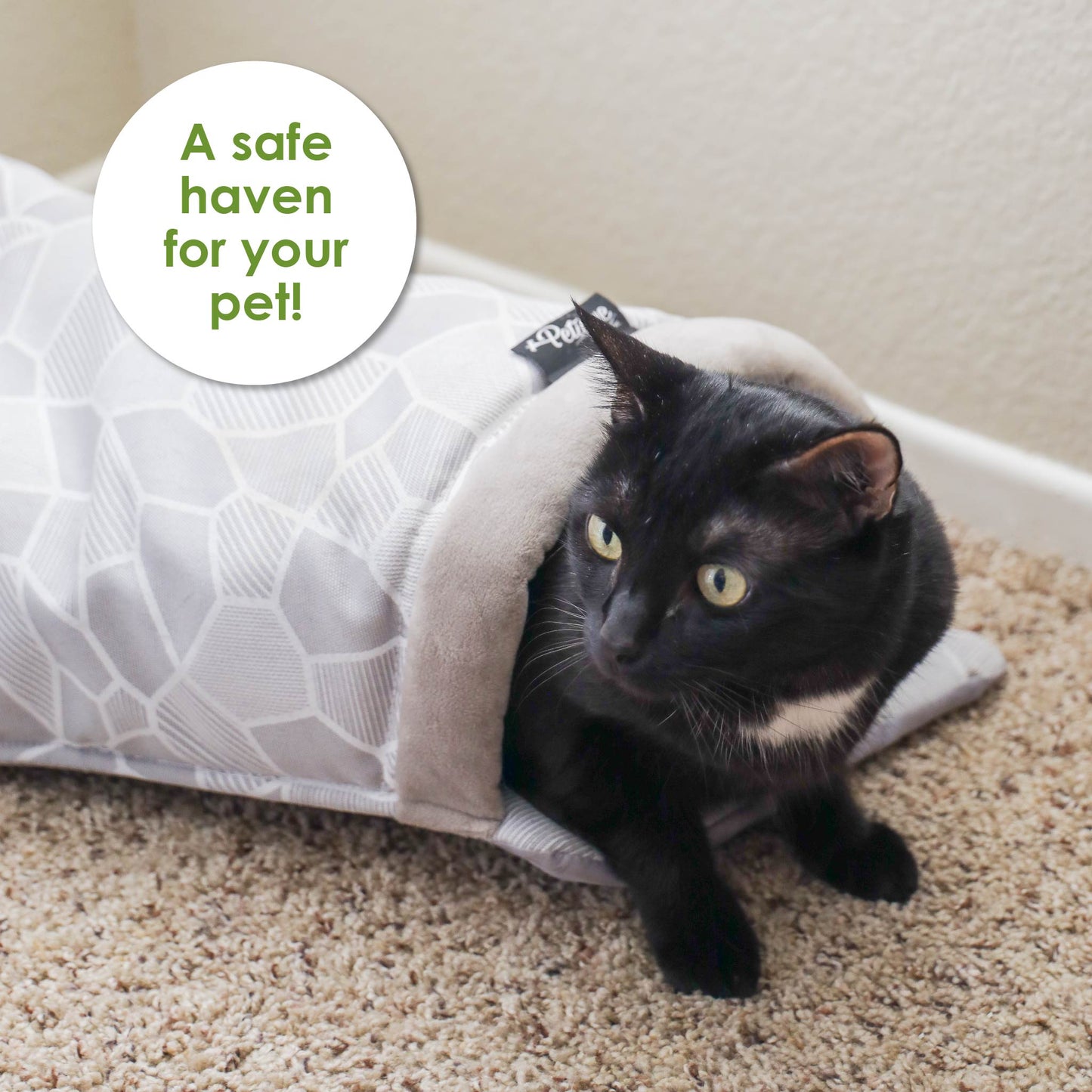 Critter Tunnel Sleep and Play: Comfortable Soft Material, Fun Play Environment, Two Lookout Openings, Keeps Pets Busy, Sense of Security, Durable Scratch-Resistant Fabric, for Small Animals