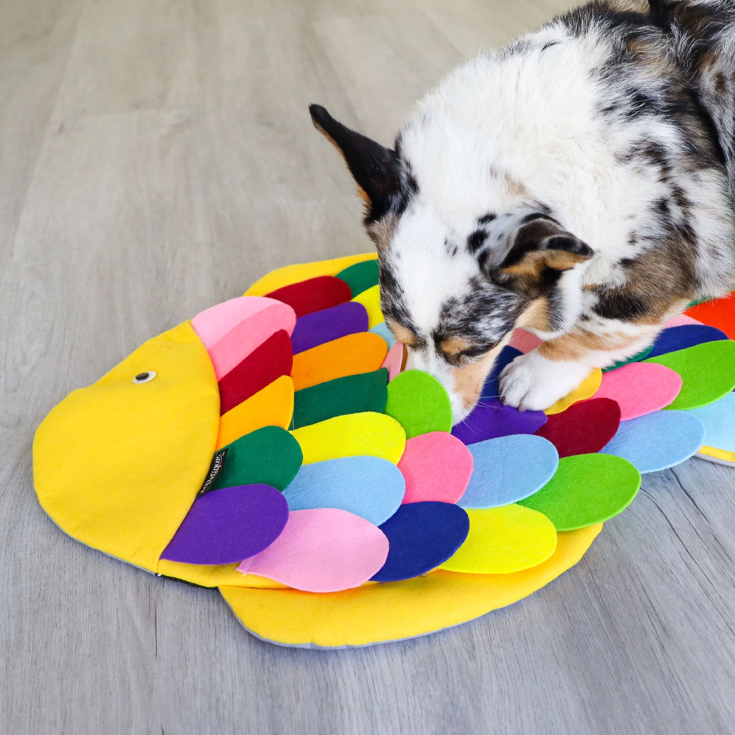 Snuffle Mat Puzzle Pad – Fish Colorful Felt for Treats, Interactive & Engaging, Easy to Clean, Handmade with Love. Mental & Physical Stimulation, Prevents Destructive Behavior, Slows Eating, Encourages Foraging Skills, Relieves Excess Energy, for Pets